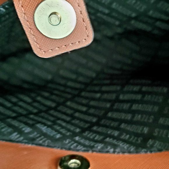 BRAND NEW Steve Madden Cognac Bdelta Satchel Purse - Picture 6 of 9